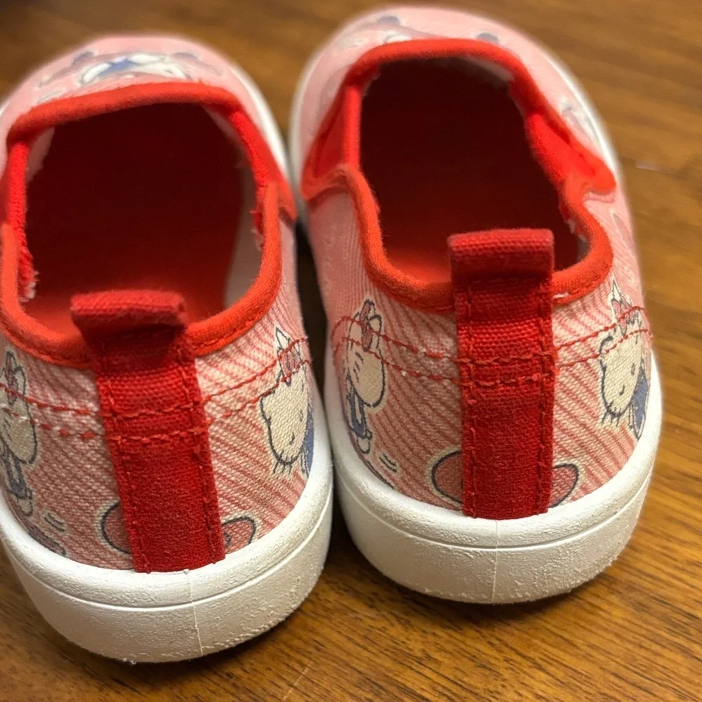 Hello Kitty Kids Slip On Sneakers by Sanrio - Size‎ 9.5 Baby Toddler